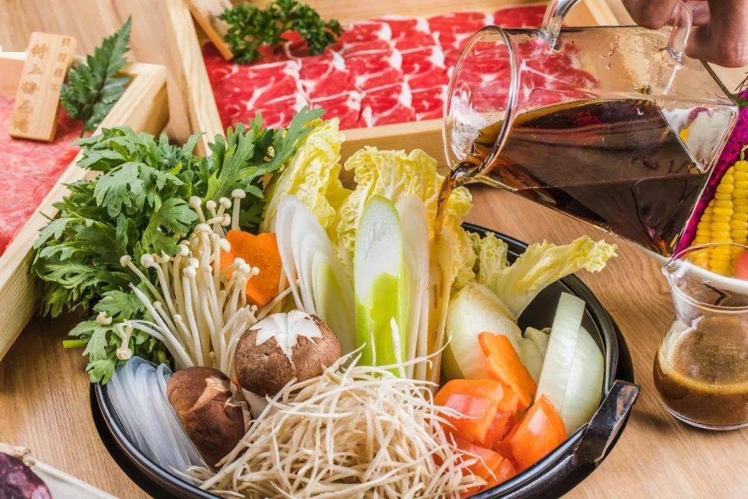 冬日暖心锅物——寿喜烧pg电子模拟器在家做(图4)